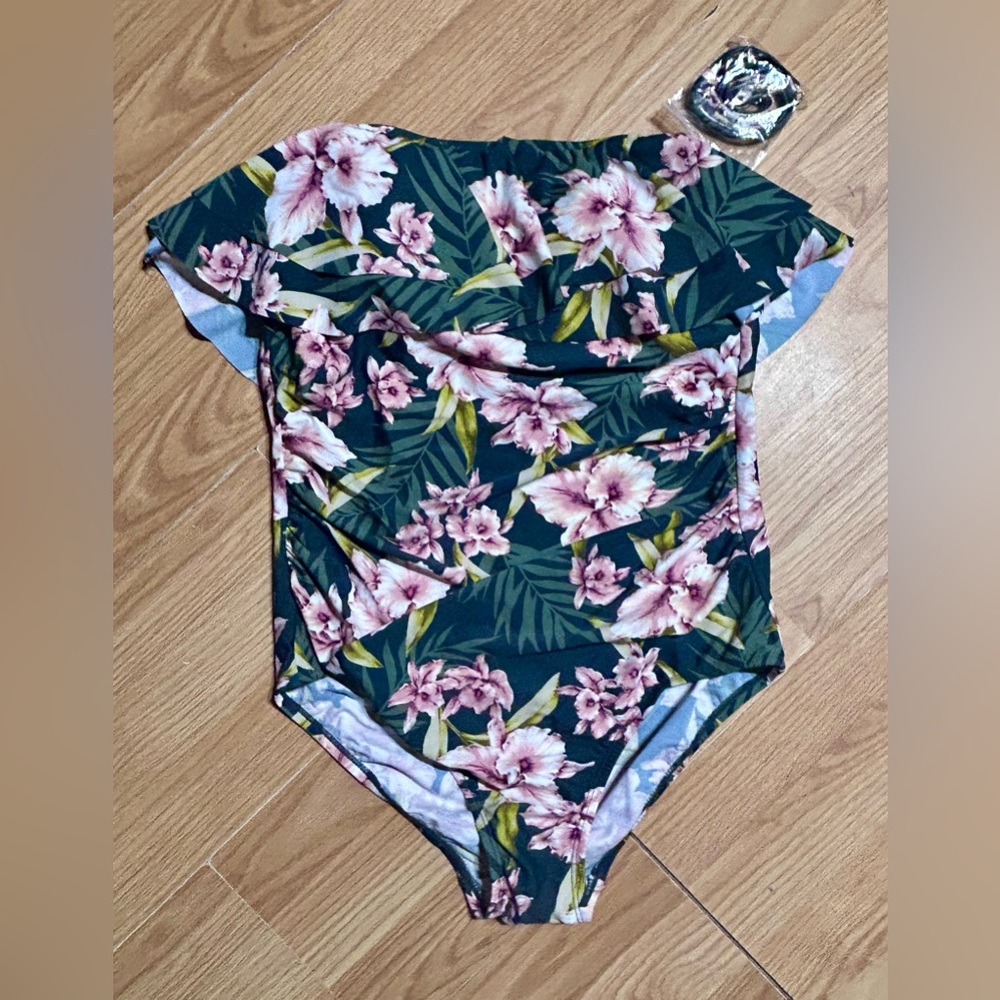 3/$20 Floral Off-Shoulder Swimsuit women Large